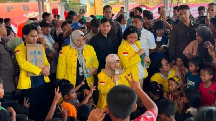 Students Join VP Gibran in Post-Quake Recovery Efforts in East Nusa Tenggara