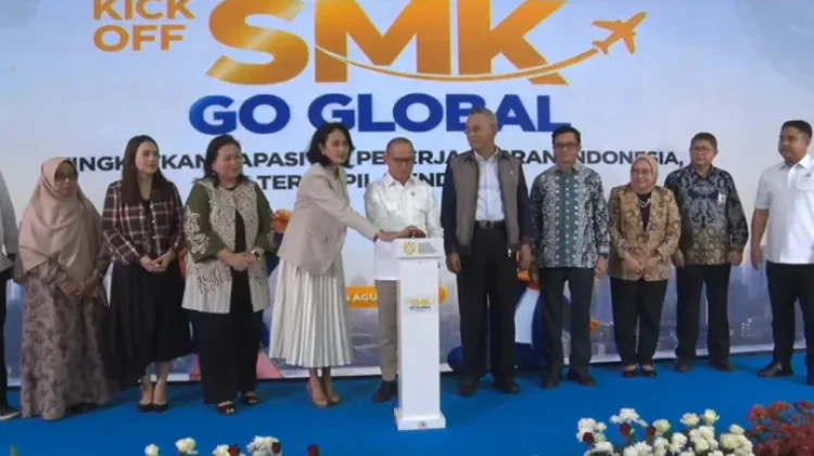 Govt Provides Free Training and Certification under SMK Go Global Program