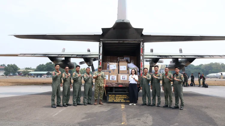 Indonesian Air Force Sends Aid to Earthquake Victims in NTT