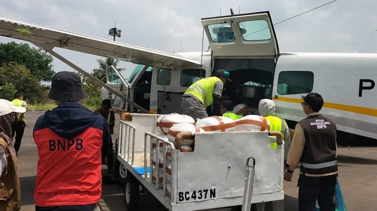 BNPB Conducts Weather Modification Operation on Hotspots in Lampung