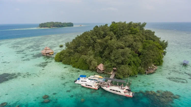 Kepulauan Seribu: Jakarta's Island Paradise Beyond the City