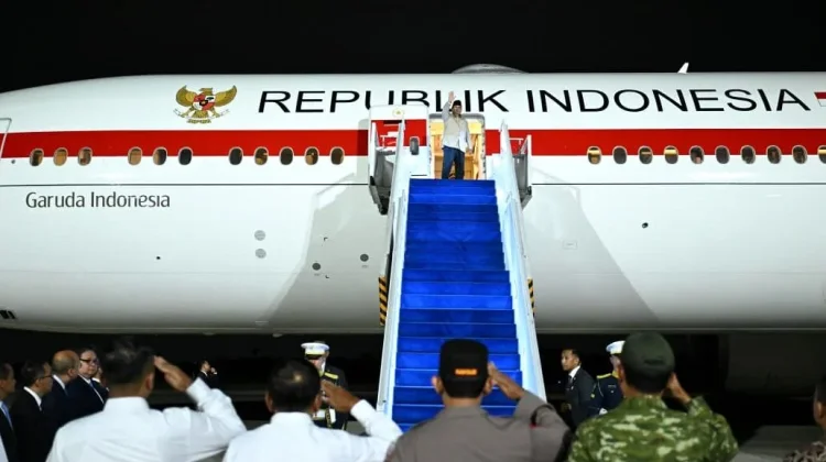 President Prabowo Departs for Russia to Attend the 11th Eastern Economic Forum