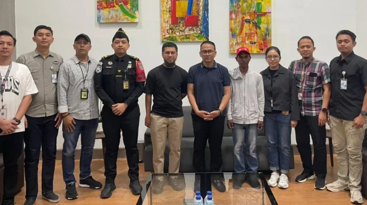 Missing Indonesian Fisherman Found Safe After 13 Days Adrift in Palau