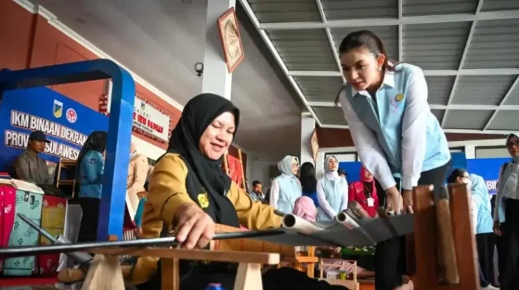 Indonesia's Second Lady Appreciates Signature Products of Central Sulawesi
