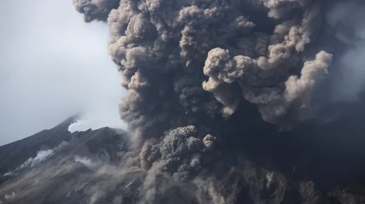 BMKG Intensifies Monitoring of Anak Krakatau Eruption