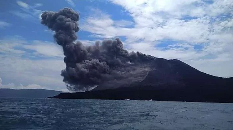 Govt Engages Universities to Strengthen Response to Anak Krakatau Eruption