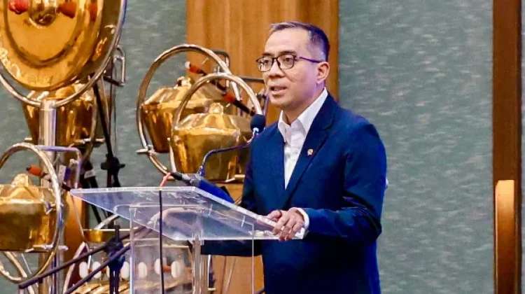 Indonesia Urges Universities to Shift to Remote Learning Amid Volcanic Ash