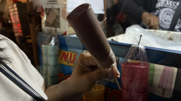 Es Potong, a Taste of Childhood in Every Bite