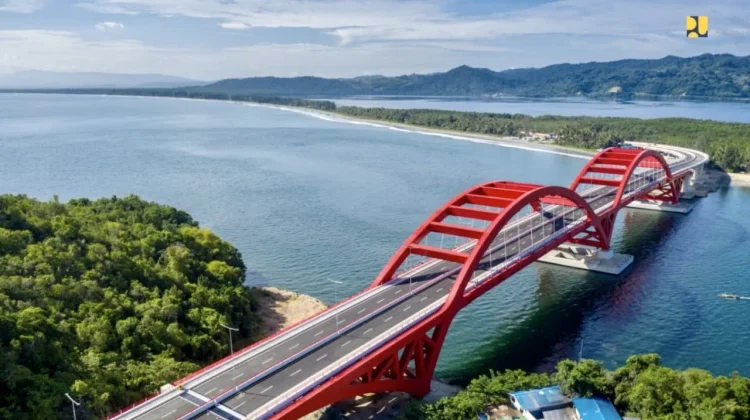 Youtefa Bridge: New Icon of Papua's Jayapura