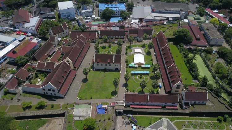 Exploring Fort Rotterdam: Makassar’s Historic Gateway
