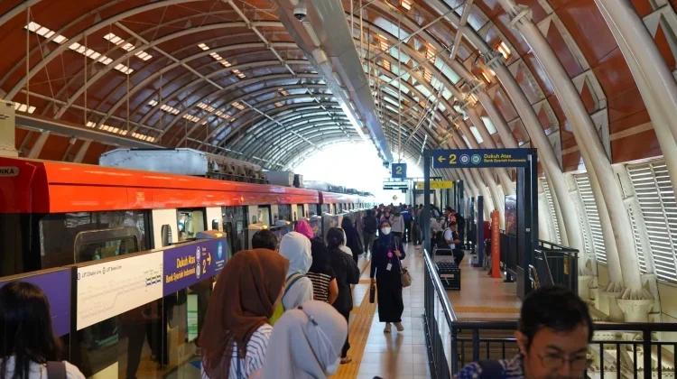 National Transportation Day Highlights Connectivity and Sustainable Mobility