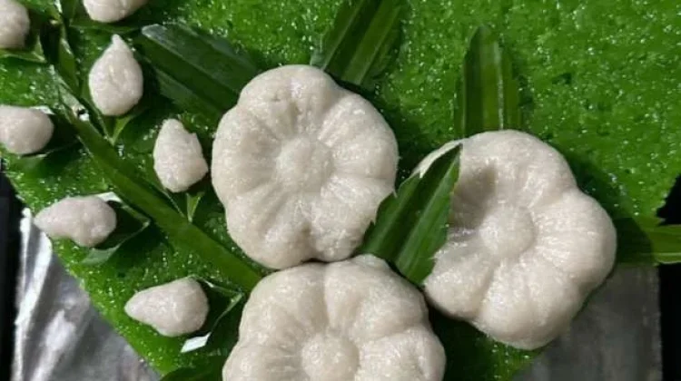 Wajik Becomes Part of Traditional Indonesian Wedding Gift Arrangements, Why?