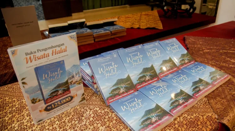 Halal Tourism Development Book Launched, Reinforces Indonesia's Global Position