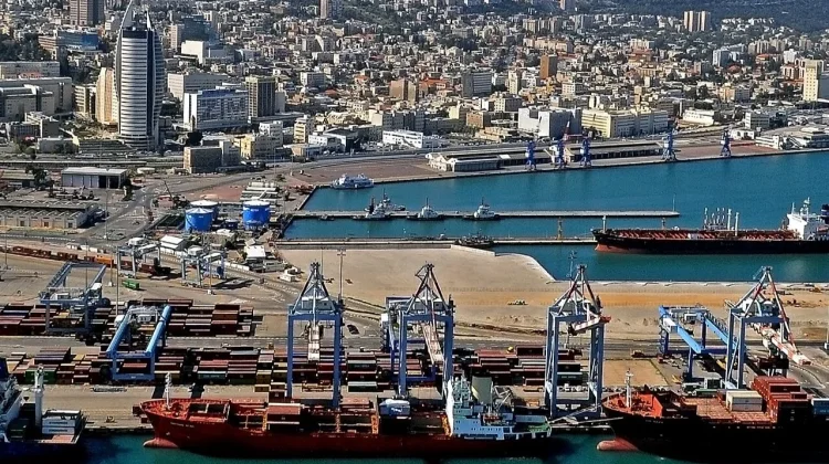 Parliament Supports Trade Sanctions Against Israeli Settlement Goods