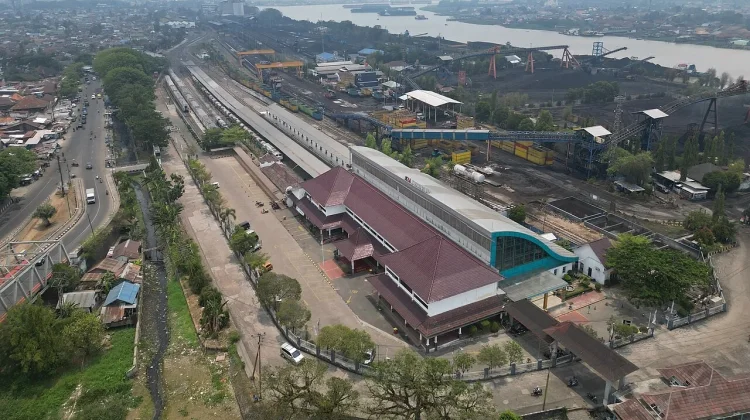 Kertapati Station: A Historic Railway Hub in South Sumatra's Palembang