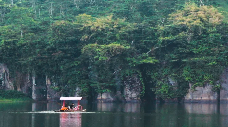 Ranu Agung Offers Scenic Lake Views and Bamboo Boat Adventures