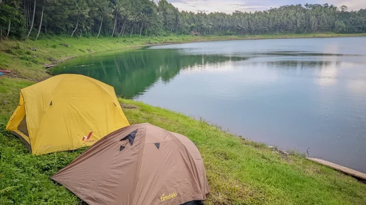 Ranu Segaran Combines Scenic Nature and a Local Majapahit Legend