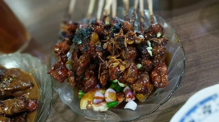 Sate Lalat: The Miniature Sate Variation Drawing Global Culinary ...