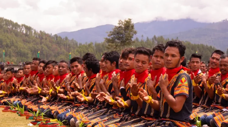 Saman Dance: Aceh's UNESCO Heritage of Rhythm and Synchronization