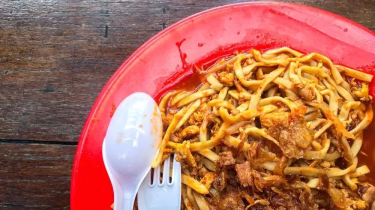Mie Tarempa: Anambas' Sweet and Spicy Noodles with Fresh Fish