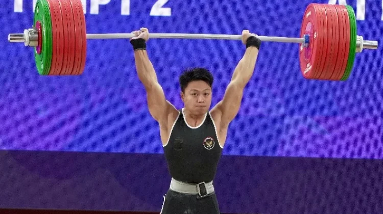 Rahmat Erwin Dedicates Asian Games Gold to Family and Indonesia