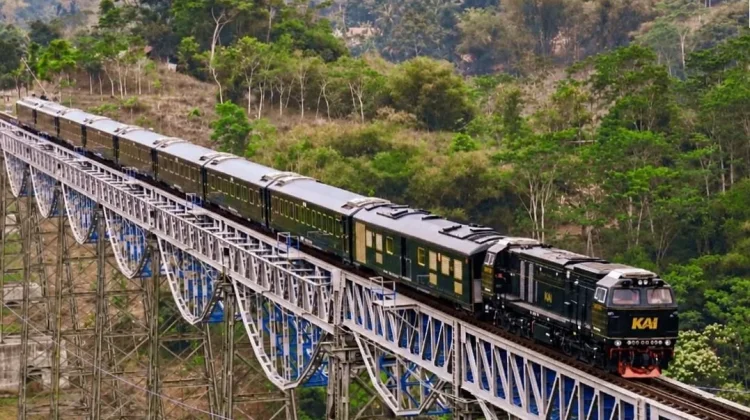 Ticket Discounts & New Train Launch Mark the Indonesian Railway Day Celebration