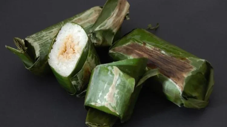 The Art of Indonesian Food Wrappers: Banana to Coconut Leaves