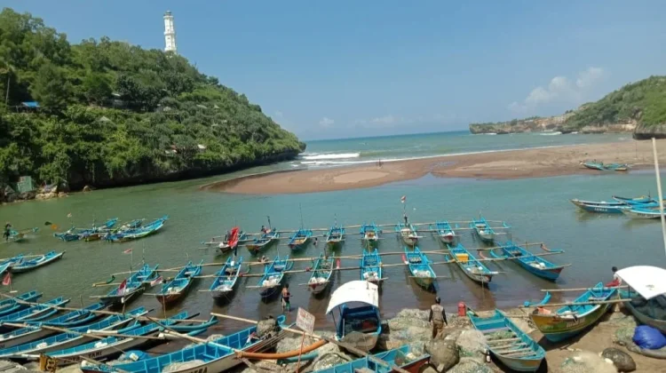 Baron Beach, One of Well-Known Coastal Destinations in Yogyakarta