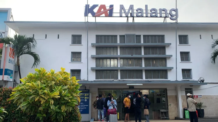 Malang Station: Railway Gateway to the Beauty of East Java