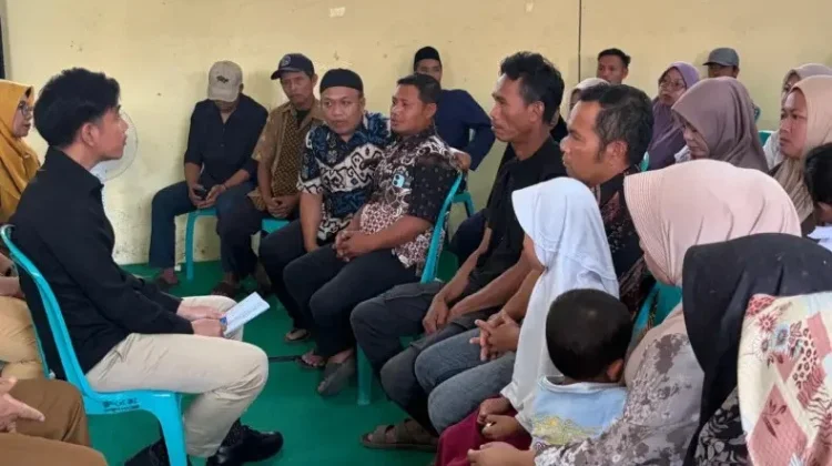 Gibran Meets Parents of Students in Batang Food Poisoning Case, Vows Swift Probe