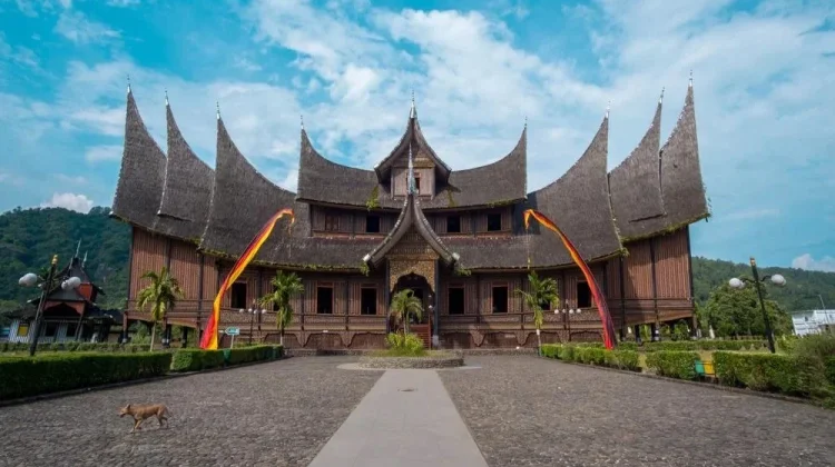 You Can Try On Traditional Minangkabau Attire at This Museum