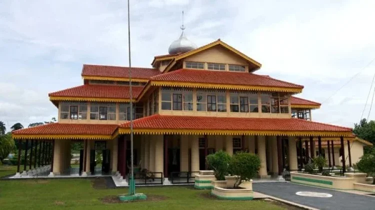 Siak Balai Rungsri Museum Preserves Malay History