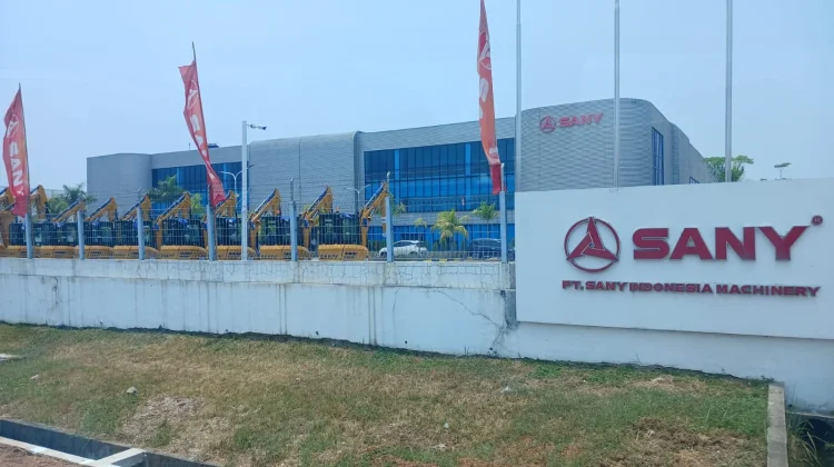 House Monitors Chinese Heavy Equipment Manufacturer