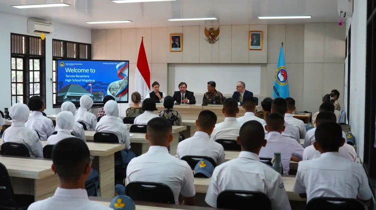 Russian Language Added to Indonesian High School Curriculum - RRI.co.id