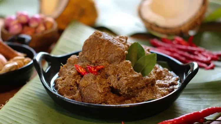 Rendang Ranks 11th Worldwide, How Can it be Served? - RRI.co.id