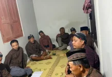 Preserving Javanese Tradition Through Community Meetings