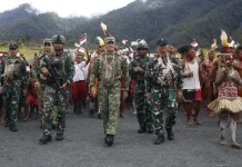 TNI Fosters Free Health Services in Pegunungan Bintang Regency, Papua