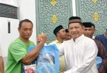 Mendagri Delivers Quran Aid from the President to the People of Banda Aceh