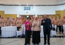 Government Holds a Writing Workshop to Strengthen Women's Literacy