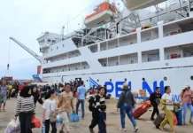 Transport Minister Ensures Readiness for 143 Million Eid Travelers