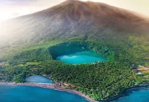 Tolire Lake, Panoramic Lake Surrounded with Legends