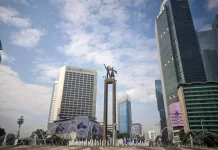 Jakarta Holds Car Free Night to Celebrate Eid Eve