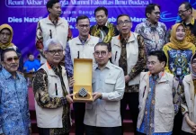 Minister Fadli Opens Cultural Festival at Sebelas Maret University