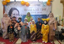 Traditional Costume Parade, A Fun Way to Introduce Kartini to Young Generation