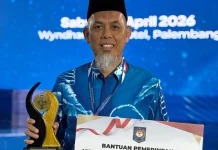 Dumai Wins National Award for Reducing Unemployment