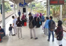 Despite Speed Limits, Passenger Numbers Rise on Cikarang Commuter Line