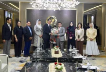 Thai Ambassador Discusses Tourism-Dairy Cooperation with Indonesian Parliament