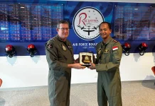 TNI AU Reviews RAAF Education System