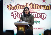Member of Parliament: Cultural Literacy Strengthens Democracy