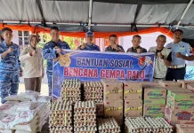 Lanud Sultan Hasanuddin Distributes Humanitarian Aid to Palu Earthquake Victims